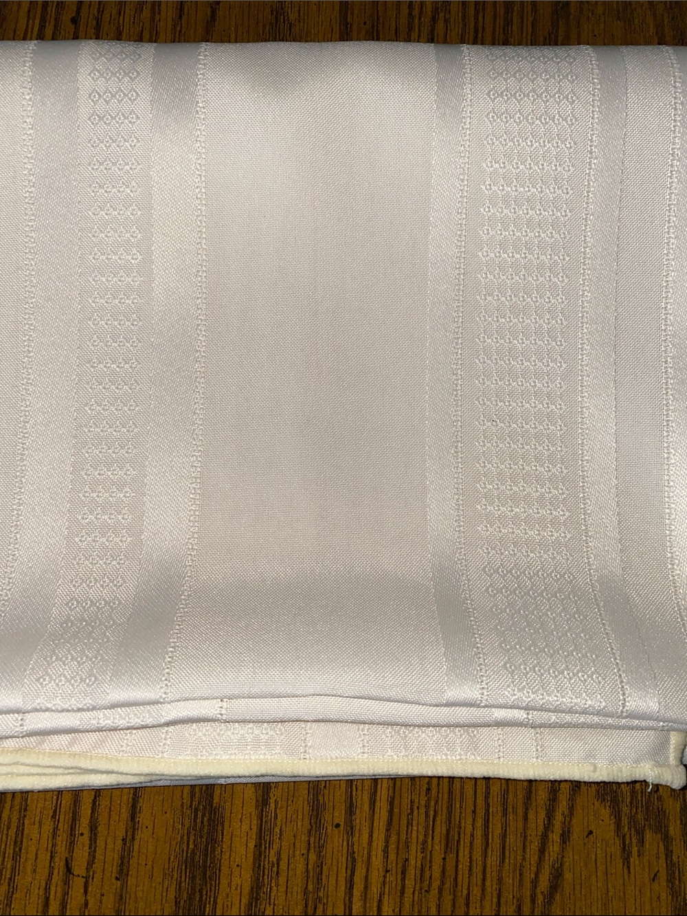 Vintage MCM table cloth cotton elegant pattern creamy white - Unbranded no tags